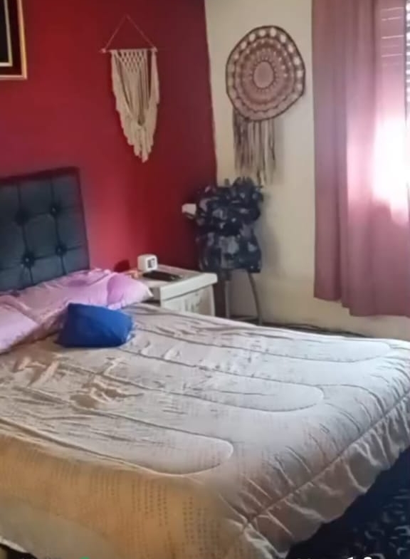 576